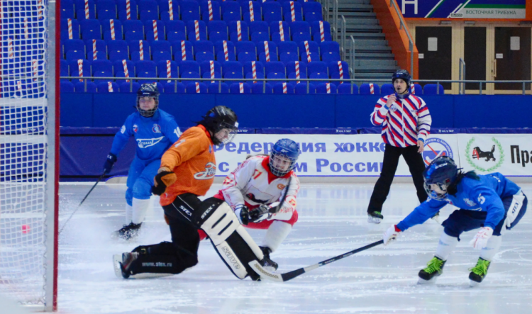 Хоккей с мячом - Красноярск девушки 16-17 лет - анонс-фото6