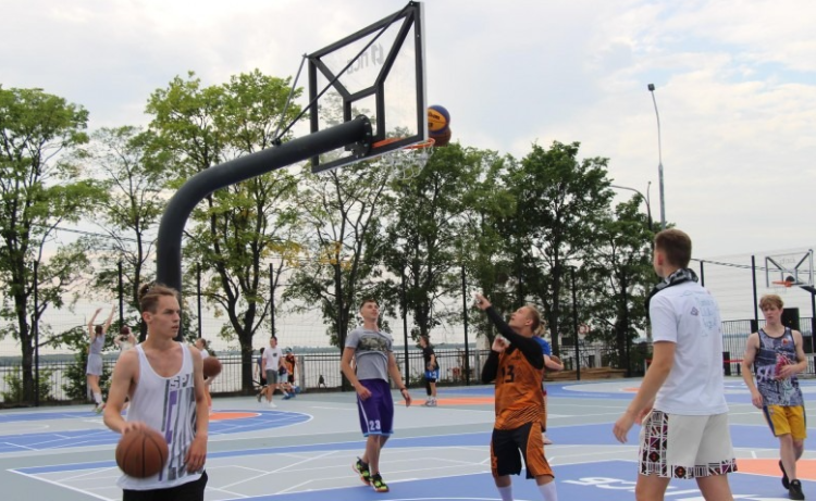 Уличный баскетбол - открытие Центра уличного баскетбола в Архангельске - фото2