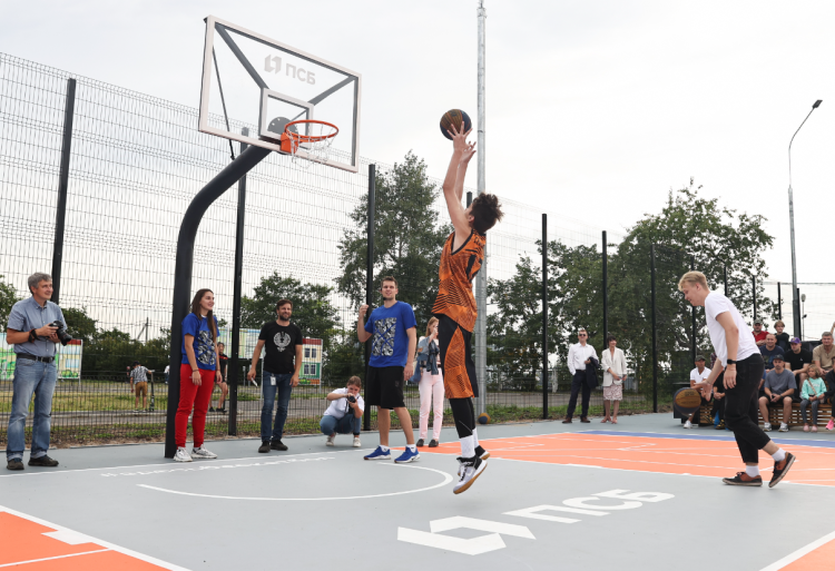 Уличный баскетбол - открытие Центра уличного баскетбола в Архангельске - фото3