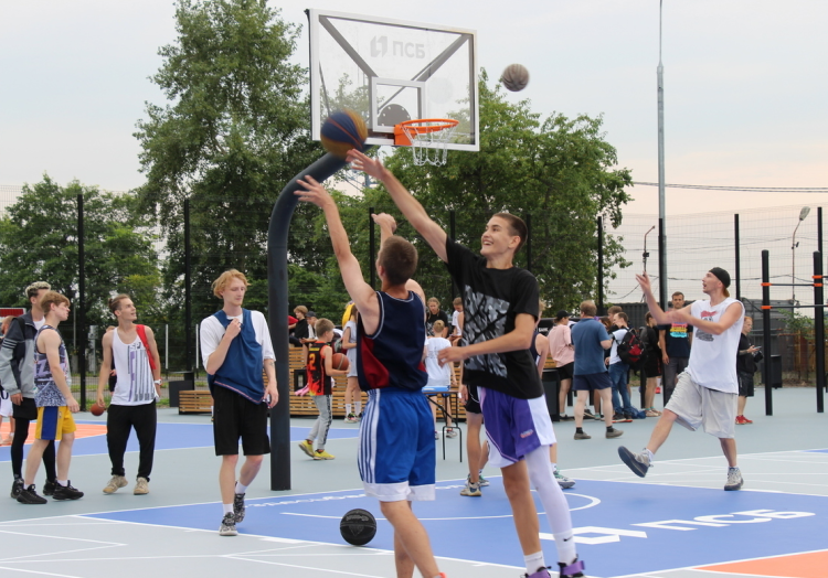 Уличный баскетбол - открытие Центра уличного баскетбола в Архангельске - фото4