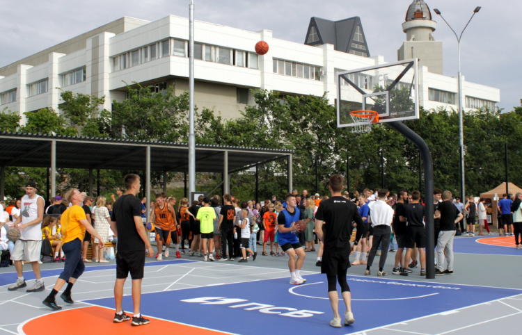 Уличный баскетбол - открытие Центра уличного баскетбола в Архангельске - фото6