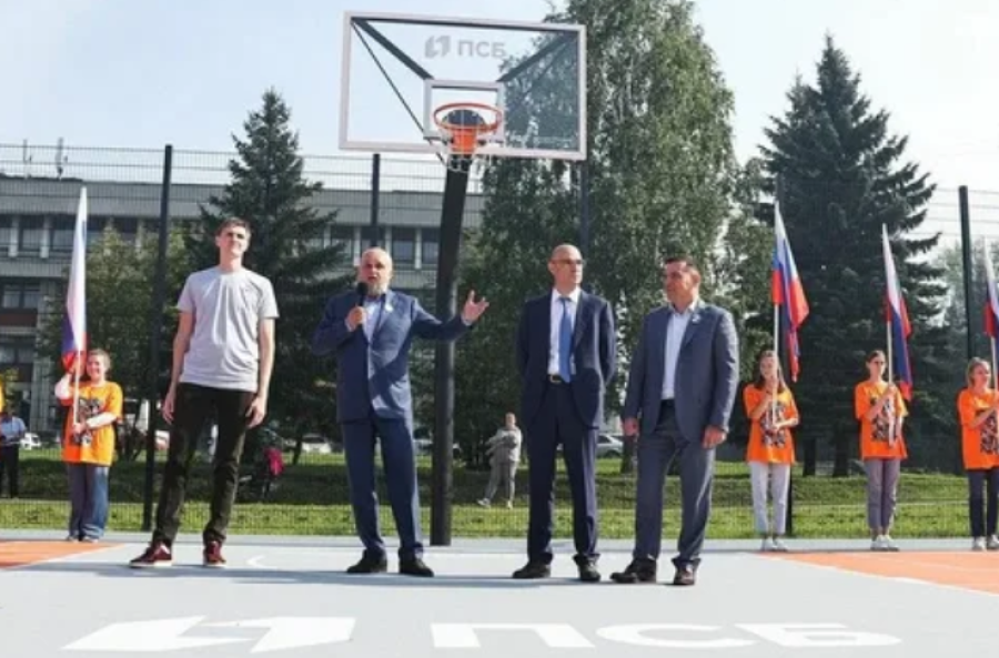Уличный баскетбол - открытие Центра уличного баскетбола в Новокузнецке - фото4